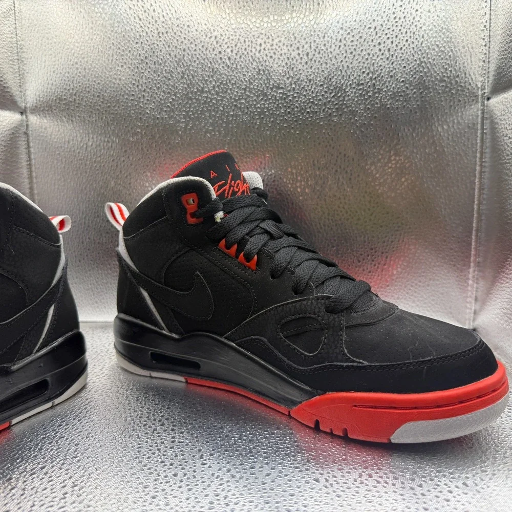 Size 5.5Y Nike Air Fight 13 Retro Black Red Kids Lace‎ Up Sneakers 580493-003